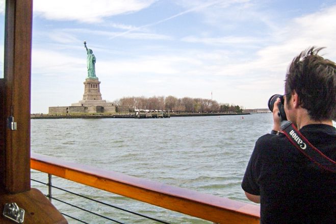 Manhattan: Statue and Skyline Cruise Aboard a Luxury Yacht - Best time to book this 90-minute cruise