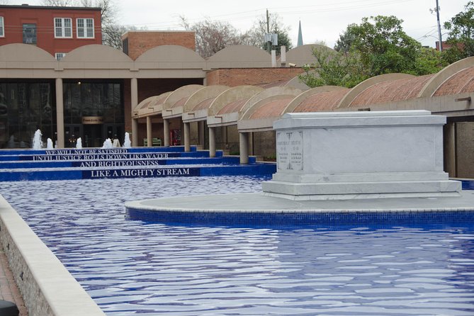 Martin Luther King Jr. History Walking Tour - The King Center brings the story back to the family