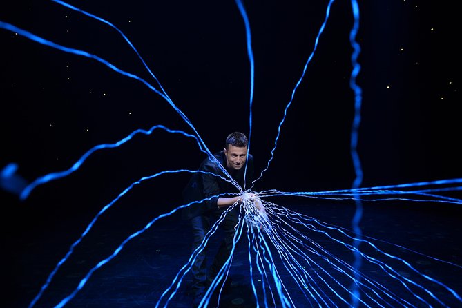 Mat Franco Magic Reinvented Nightly at the LINQ Hotel and Casino - Arriving at The LINQ and finding the theater
