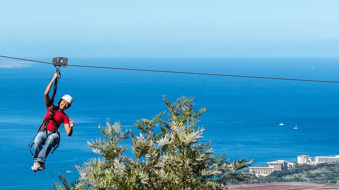 Maui 8 line Zipline Adventure: Soar above valleys & Island views - What the walk between lines is like