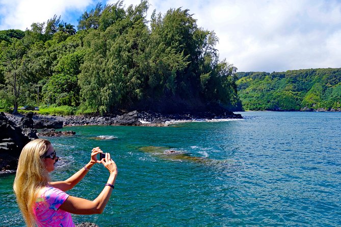 Maui: Famous Road to Hana Waterfalls and Lunch by Mercedes Van - Why the Mercedes Sprinter van matters