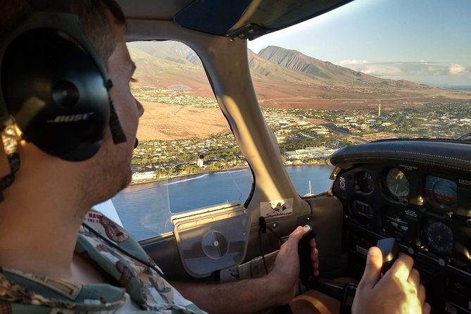 Maui -PRIVATE- Air Tour: 5 Islands: (2-5 people): SEE Even MORE! - Makena’s beaches and volcanic fields
