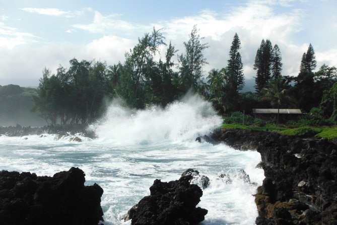 Maui: Road to Hana Luxury Limo-Van Tour with Helicopter Flight - Why this Road to Hana format works