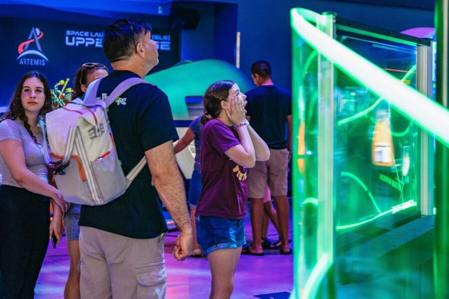 Merritt Island: Kennedy Space Center Visitor Complex Ticket - Give Atlantis plenty of time