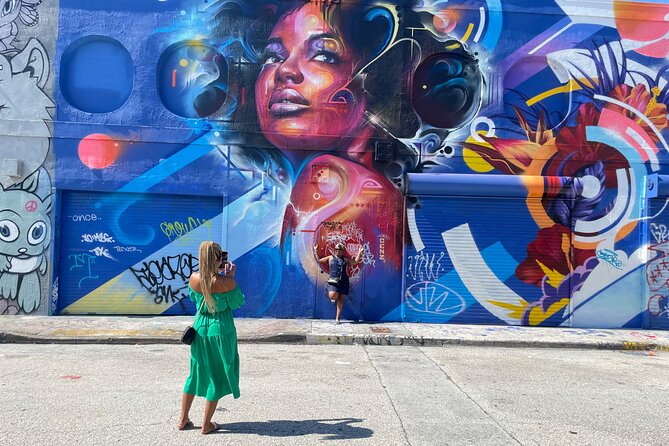 Miami All-In-One: City Sightseeing & water taxi experience - Coconut Grove and Key Biscayne by road