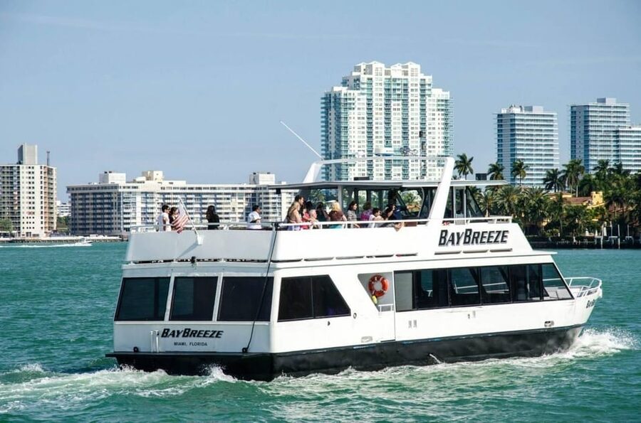 Miami: Biscayne Bay Millionaire's Homes Sightseeing Cruise - Key points to know before boarding