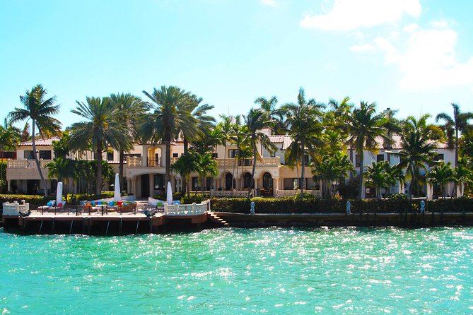 Miami Biscayne Bay rich and famous Sightseeing Boat Tour - Returning to Bayside Marketplace