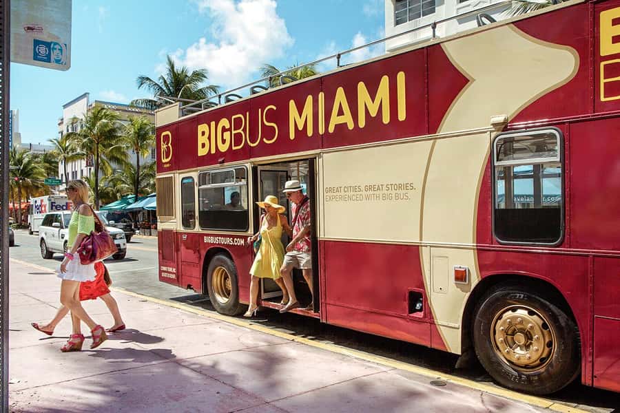 Miami: Hop-on Hop-off Open-top Bus Tour and Optional Cruise - Downtown Miami and Bayside views