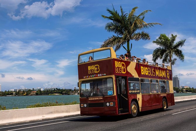 Miami: Hop-on Hop-off Tour + Cruise & Free 1-Hour Bike Rental - Stop 8: Downtown Miami and the Freedom Tower