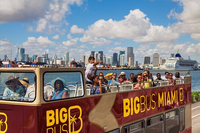Miami: Hop-on Hop-off Tour + Cruise & Free 1-Hour Bike Rental - Stop 9: Little Havana and Domino Park