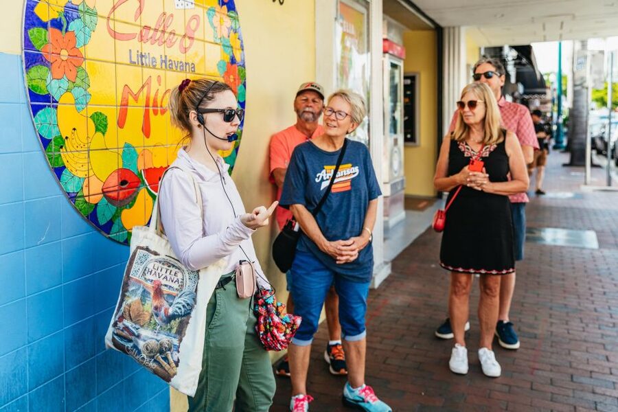 Miami: Little Havana Food Walking Tour with Tastings - A bakery stop for sweets and a Cuban-style mojito