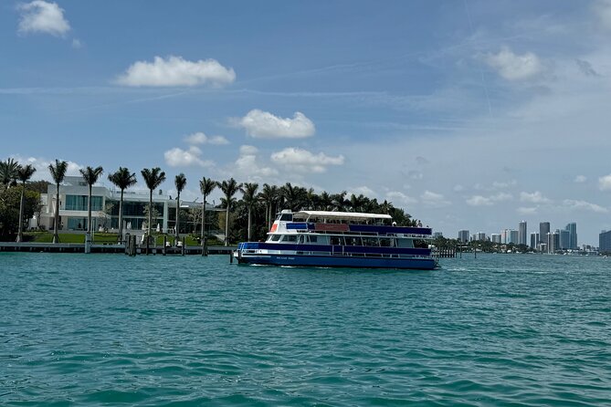 Miami Millionaires Sightseeing Cruise - Hibiscus Island and Star Island