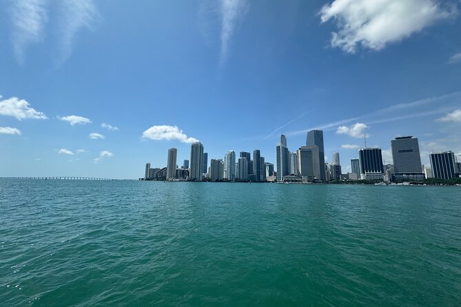 Miami Millionaires Sightseeing Cruise - The Venetian Islands and Miami Beach Marina