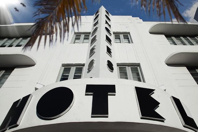 Miami South Beach Art Deco Walking Tour - Versace’s mansion and the final Ocean Drive stories