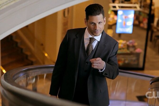 Mike Hammer Comedy Magic Show at the Four Queens Hotel - Booking, seating, and cancellation advice