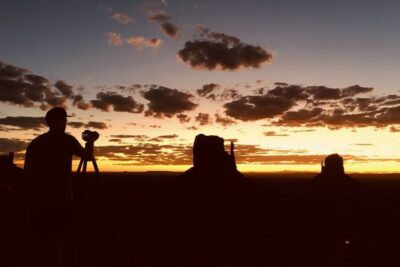 Monument Valley: Sunset Tour with Navajo Guide