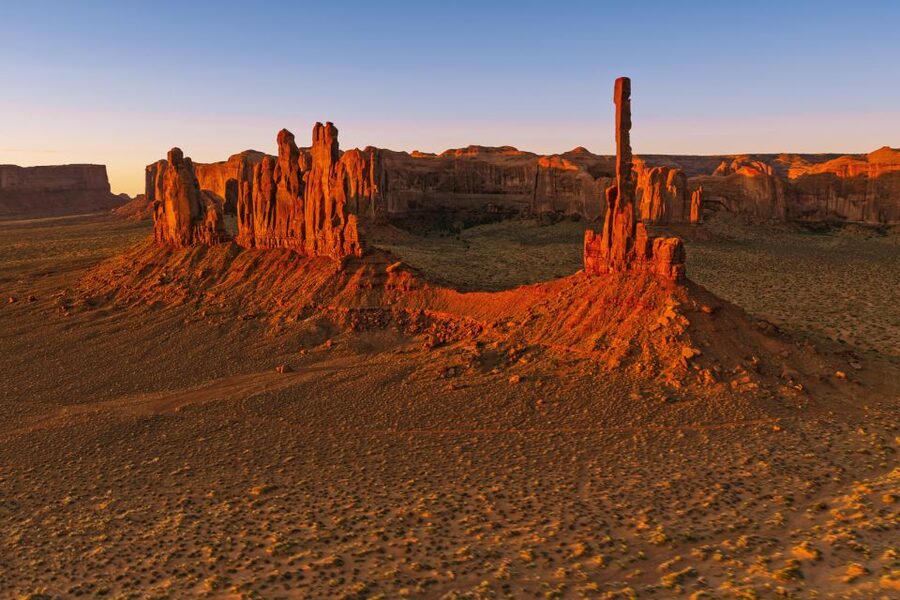 Monument Valley: Sunset Tour with Navajo Guide - Big Hogan, Moccasin Arch, and the backcountry road