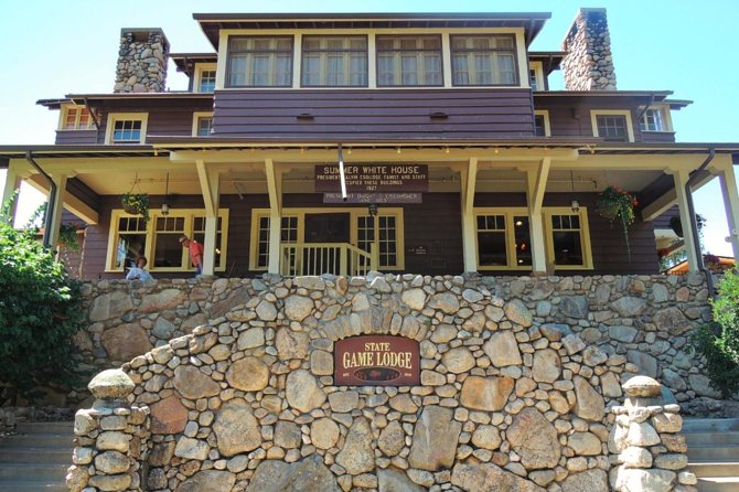 Mount Rushmore and Black Hills Tour with Two Meals and a Music Variety Show - Iron Mountain Road and its framed views