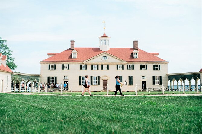 Mount Vernon and Old Town Alexandria Day Trip from Washington DC - The Old Town Alexandria drive