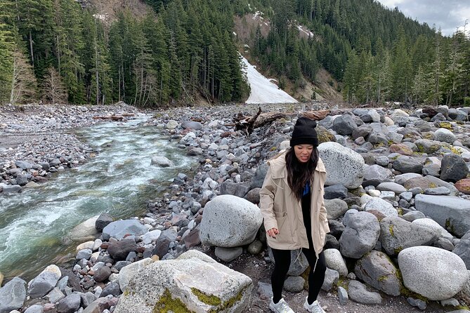 Mt. Rainier highlights - old forest, falls and glaciers - The guides shape the quality of the day