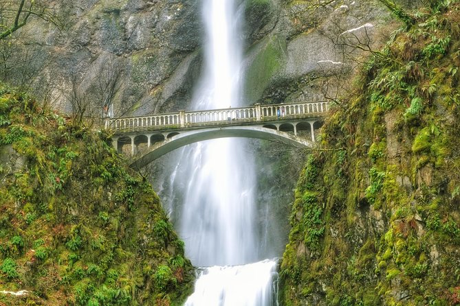 Multnomah Falls and Columbia River Gorge Half-Day Hiking Tour - Bridal Veil Falls brings the fairy-tale moment