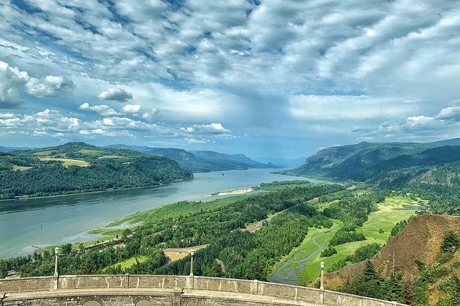 Multnomah Falls and Columbia River Gorge Waterfalls Tour Morning - The best reason to take this morning tour