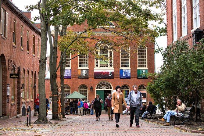 Mysteries and Murders of Salem Guided Night-Time Walking Tour - Starting under the Old Town Hall clock