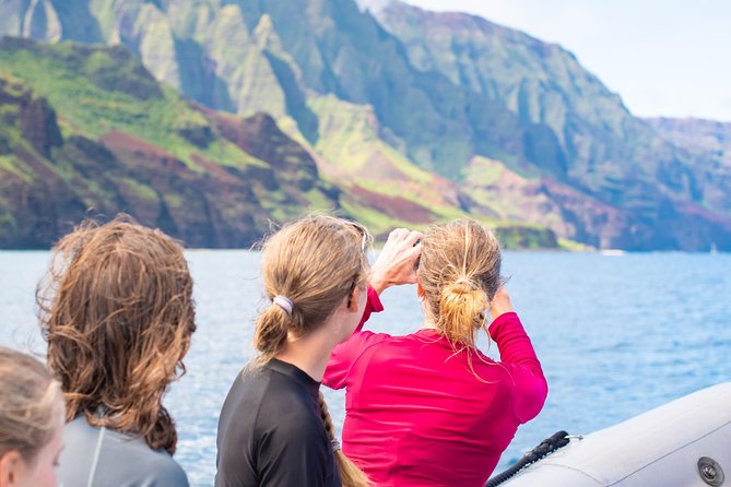 Na Pali Coast Half-Day Raft and Snorkel Adventure - Sea caves, spray, and waterfalls