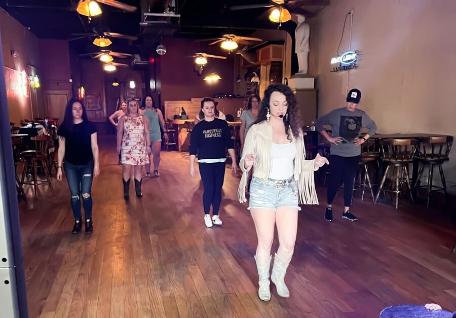 Nashville: Line Dancing Class with Keepsake Video - Practical tips for a smoother class