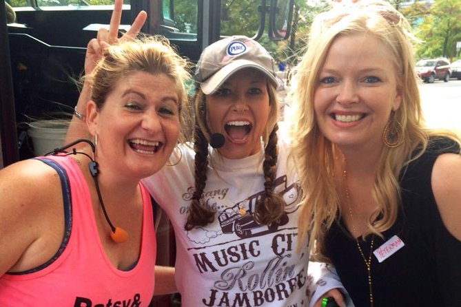 Nashville Rollin Jamboree Comedy & Country Music Sing-Along Tour - Country songs and audience participation