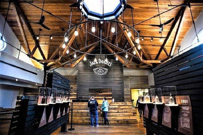 Nashville to Jack Daniel's Distillery Bus Tour + Whiskey Tastings - Why this is a smart Nashville day trip