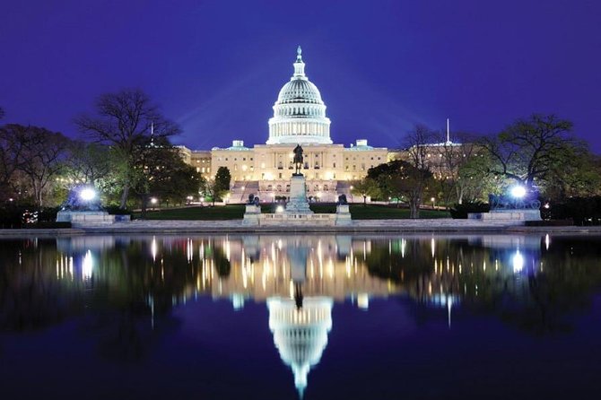 National Mall Monuments Night Tour with 10+ Stops, Entry Tickets - Lincoln Memorial and the western end of the Mall