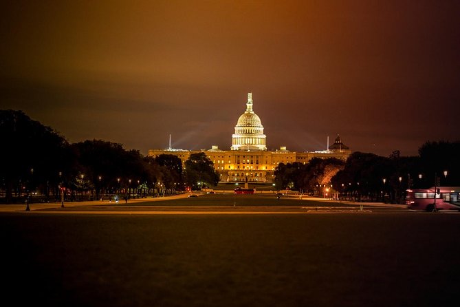 National Mall Monuments Night Tour with 10+ Stops, Entry Tickets - War memorials that reward a slower eye