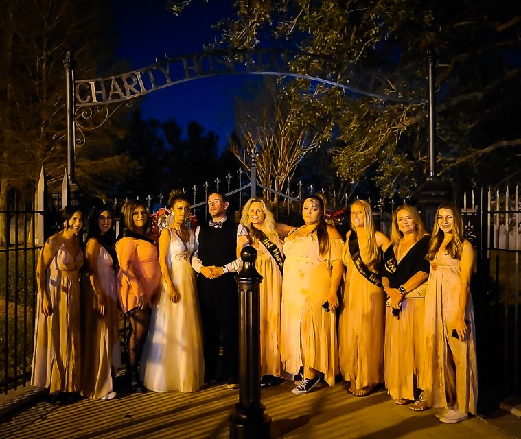 New Orleans: Cemetery Bus Tour At Dark with Exclusive Access - Why New Orleans cemeteries make a good night tour