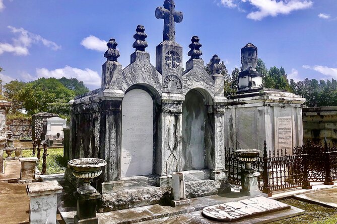 New Orleans Cemetery Walking Tour - Where Several Cemeteries Meet
