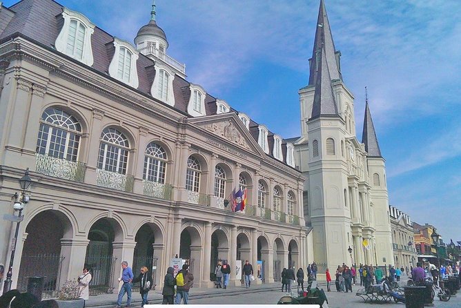 New Orleans City and Cemetery Sightseeing Tour - Guides Make the Difference