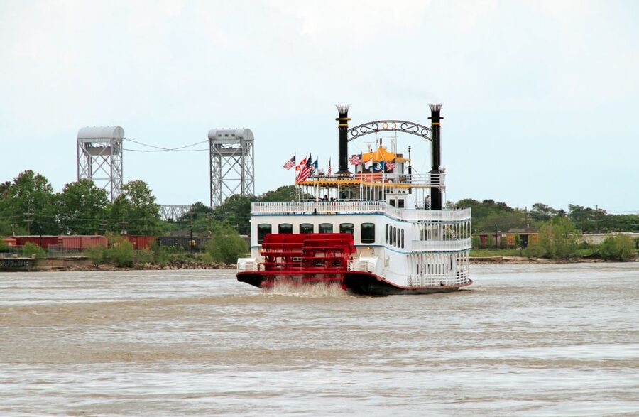 New Orleans: Creole Queen History Cruise with Optional Lunch - Boarding at the Riverwalk and Canal Street dock