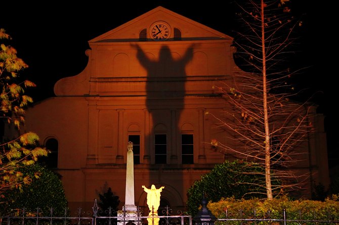 New Orleans Ghost, Vampire, Witch, Voodoo, and Mystery Tour - The Finnegan’s break and hurricane special