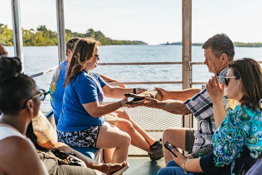 New Orleans: Guided Swamp Cruise by Tour Boat - FAQ