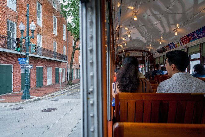New Orleans Highlights of the Garden District Walking Tour - Buckner Mansion and the Pop Culture Detour