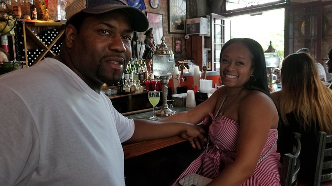 New Orleans Lewd Spirits Haunted Tour with Bar Stops - Why the guide can make or break the evening