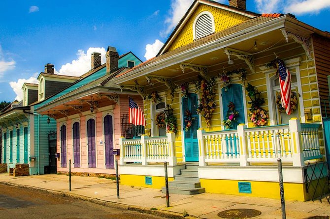 New Orleans Small-Group City Tour by Van - The Garden District and its antebellum homes