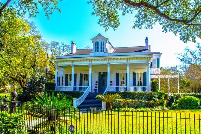 New Orleans Small-Group City Tour by Van - City Park, sculpture, and the beignet break