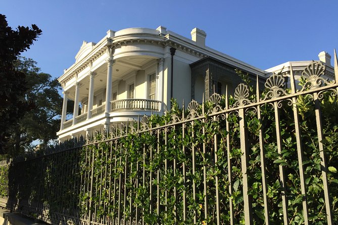 New Orleans Small-Group Garden District Walking Tour - Why the Garden District feels different from New Orleans postcards