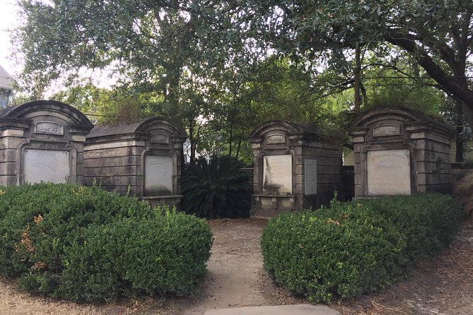 New Orleans Small-Group Garden District Walking Tour - Meeting at 2727 Prytania Street