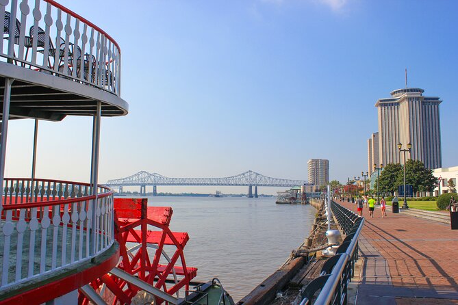 New Orleans Steamboat Natchez Jazz Cruise - A grand paddlewheel boat with room to roam