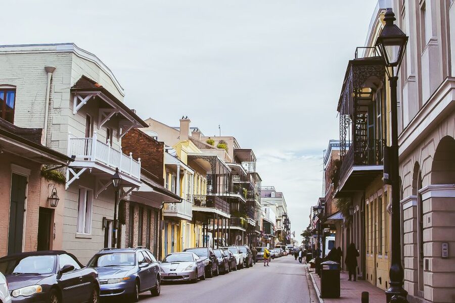 New Orleans: Voodoo Queen Tour of French Quarter - Walking comfort, pace, and accessibility