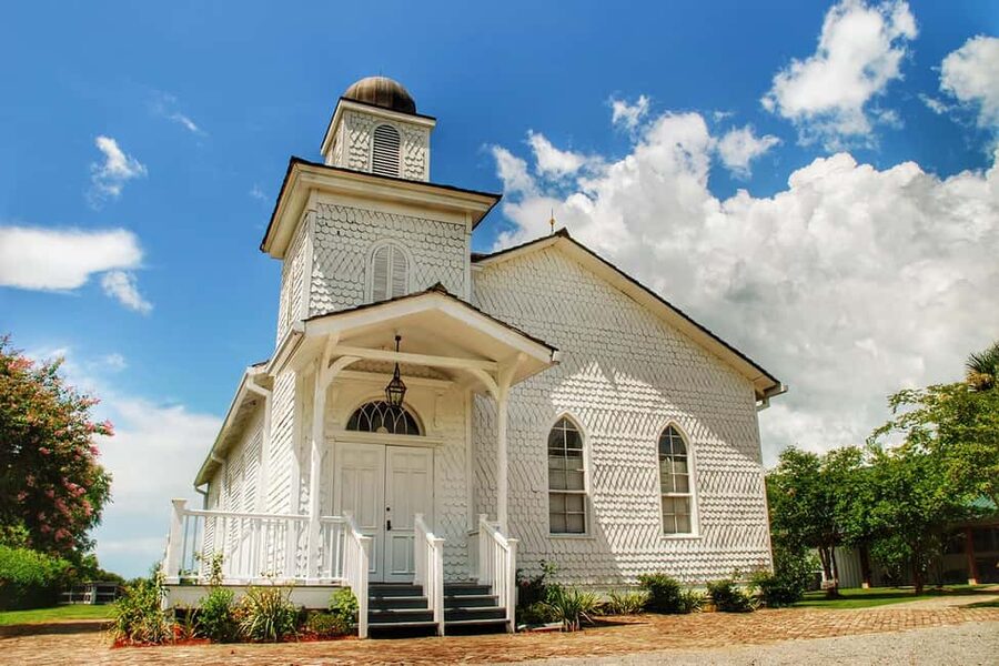 New Orleans: Whitney Plantation Tour with Transportation - Adding the Manchac Swamp cruise