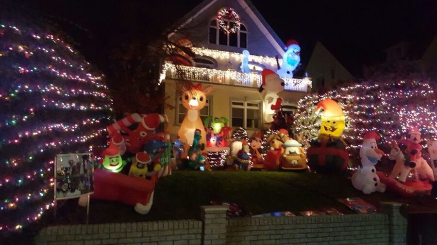 New York City: Dyker Heights Christmas Lights Tour - Bay Ridge adds a second Brooklyn view