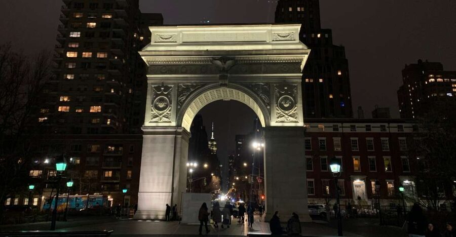 New York City: Gangsters and Ghosts 2-Hour Walking Tour - Price, pace, and practical value